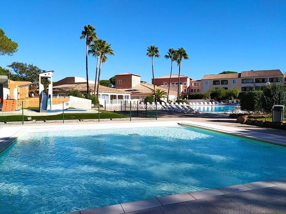 Ideal Saint Raphael Piscine Clim Parking Saint-Raphael (Var) Exterior photo